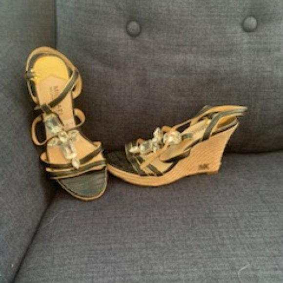 Michael Kors Sandals - Picture 2 of 3